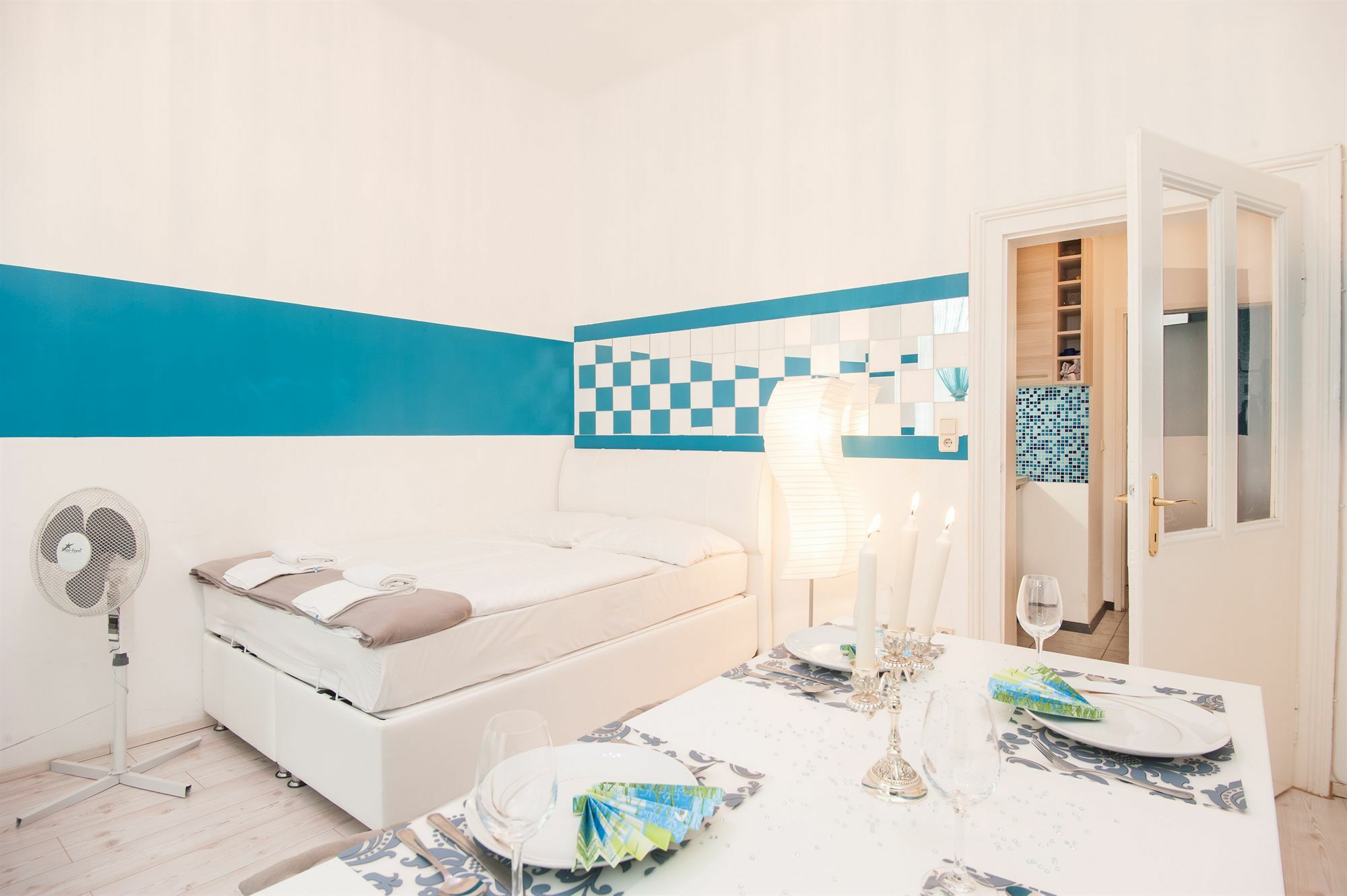 Royal Resort Apartments Westbahnhof Відень Екстер'єр фото
